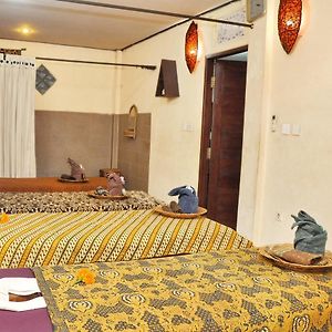 Astiti Guest House Salon And Spa